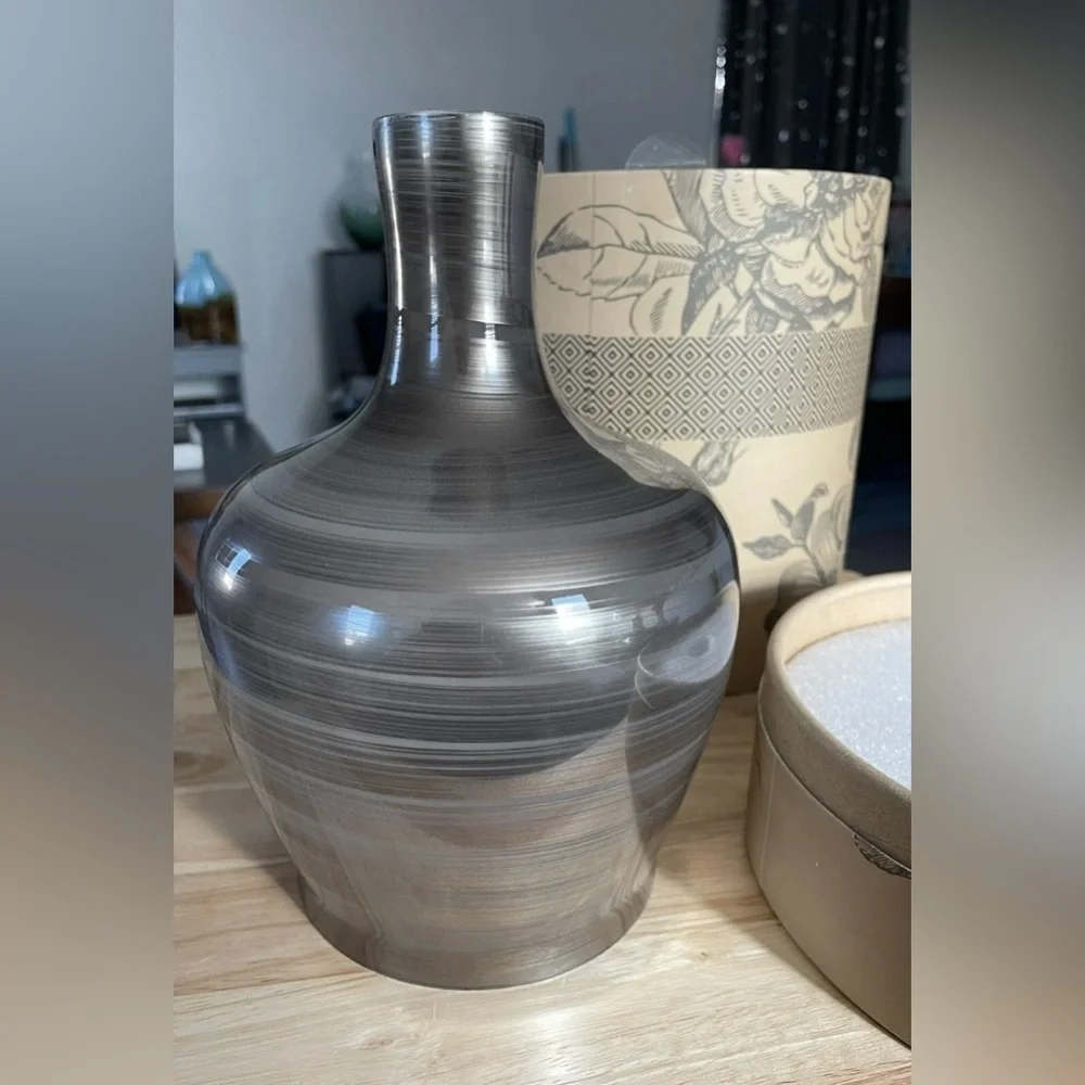 Scentsy Evolve Diffuser Shade Only. New. Opened Box.